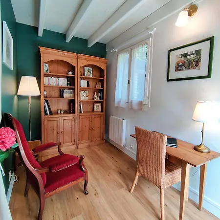 La Chaumiere Aux Hortensias * Saint-Jouin-Bruneval